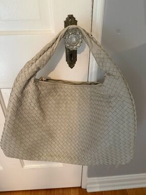 Bottega Veneta Bag in Light Bone